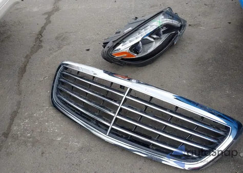 2017 Mercedes-Benz S 550 4Matic z USA, uszkodzony, nr VIN WDDUG8FB6HA313666